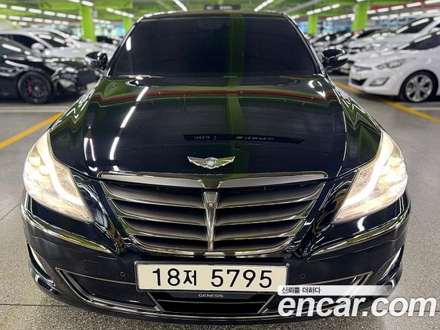 Hyundai Genesis 2013 thumb 4