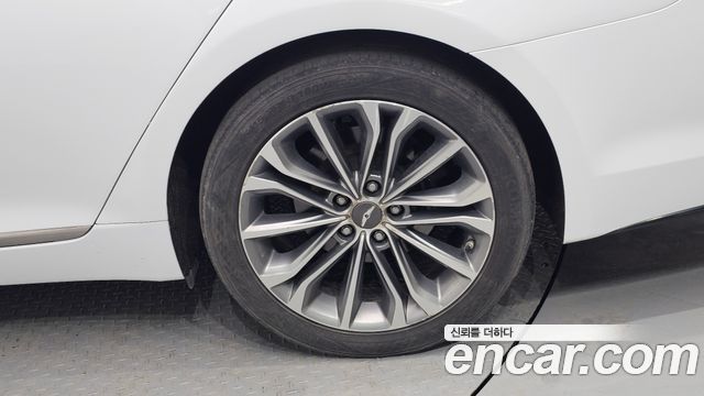 Hyundai Genesis 2016 thumb 6