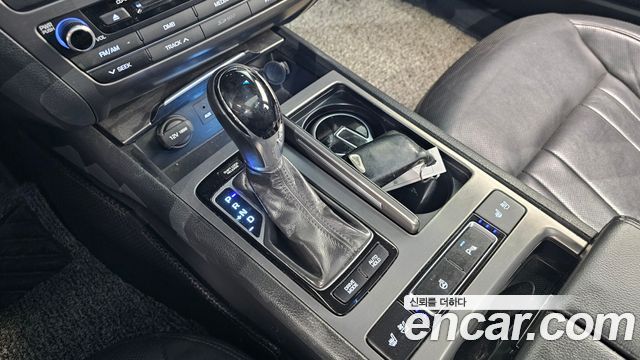 Hyundai Genesis 2016 thumb 10