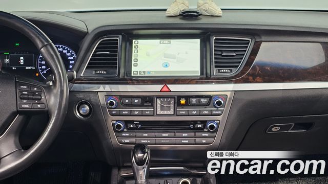 Hyundai Genesis 2016 thumb 12