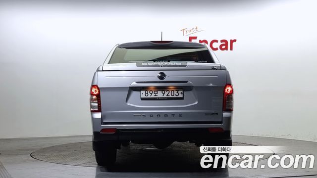 SsangYong Korando 2016 thumb 5