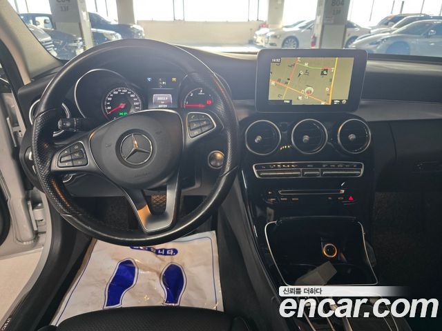 Mercedes-Benz C-Class 2016 thumb 7