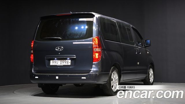 Hyundai Starex 2018 thumb 3