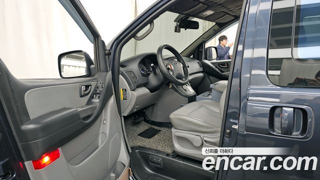 Hyundai Starex 2018 thumb 11