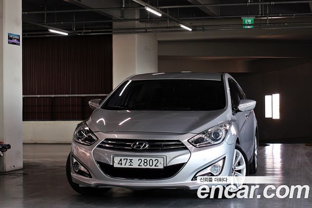 Hyundai i40 2013 thumb 2