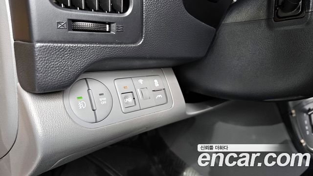 Hyundai Starex 2020 thumb 2