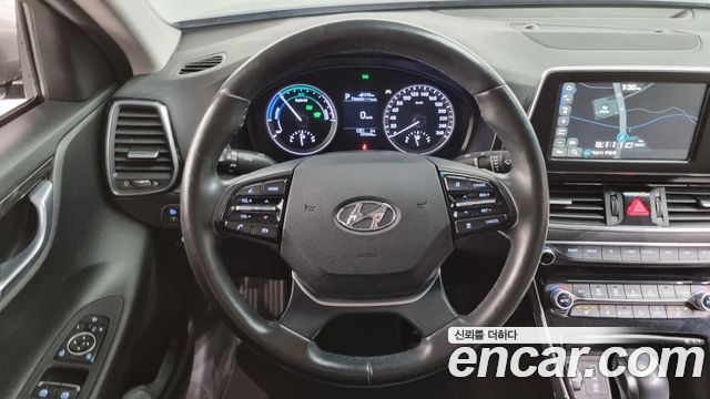 Hyundai Grandeur 2017 thumb 12