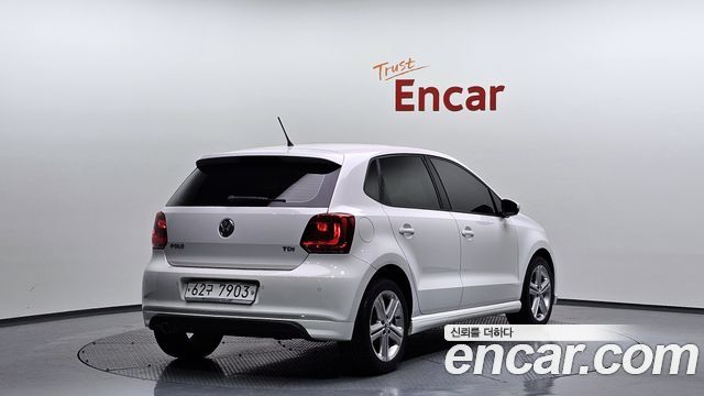 Volkswagen Polo 2013 thumb 2