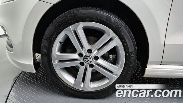 Volkswagen Polo 2013 thumb 5