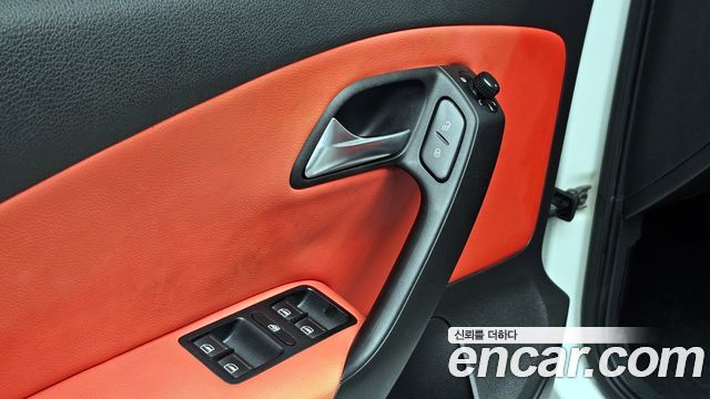 Volkswagen Polo 2013 thumb 11