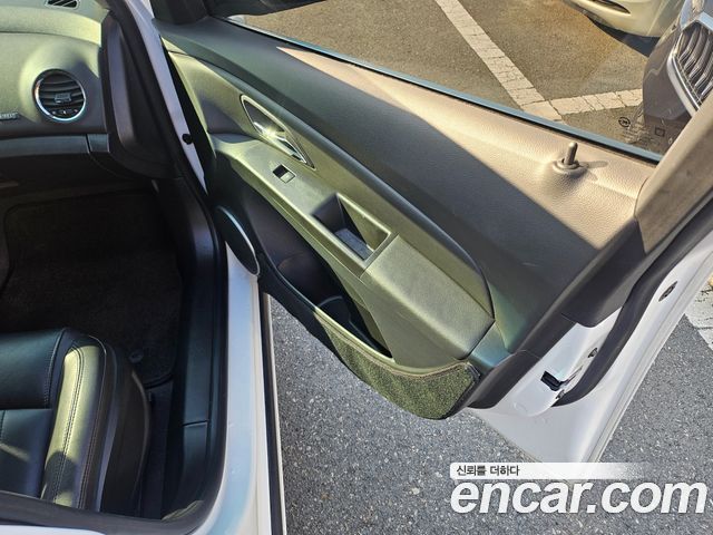 Chevrolet Cruze 2011 thumb 12