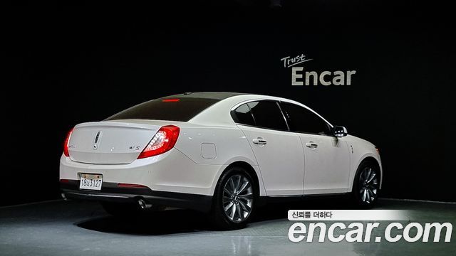 Lincoln MKS 2014 thumb 3