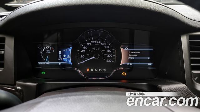 Lincoln MKS 2014 thumb 8