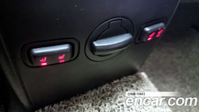 Lincoln MKS 2014 thumb 12