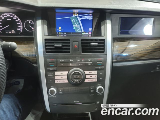 Renault Korea SM7 2010 thumb 11