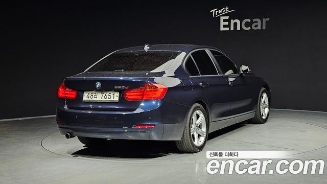 BMW 3 серии 2015 thumb 3