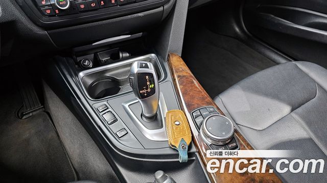 BMW 3 серии 2015 thumb 9