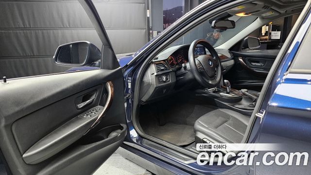 BMW 3 серии 2015 thumb 10