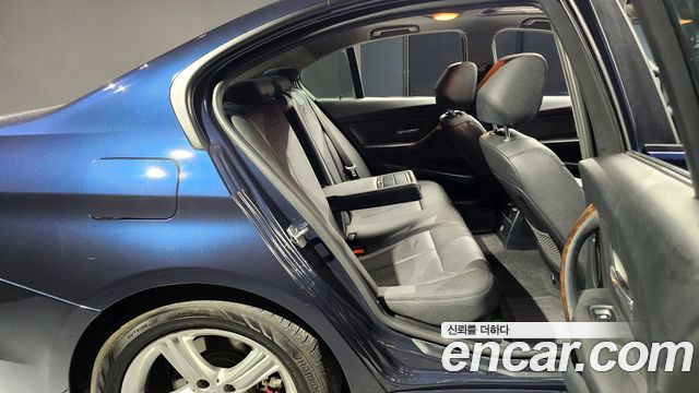 BMW 3 серии 2015 thumb 12