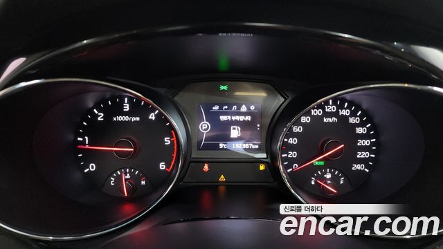 Kia Carnival 2015 thumb 9