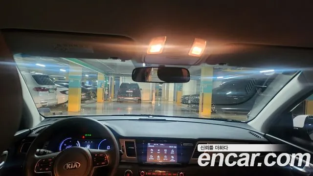 Kia Niro 2019 thumb 6