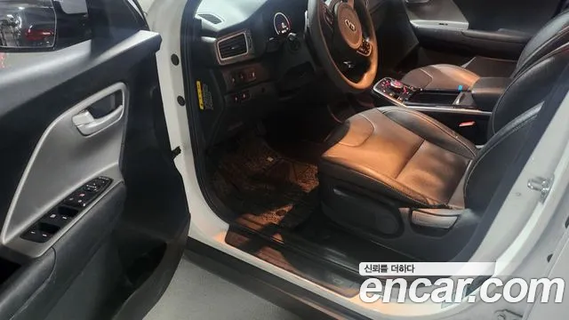 Kia Niro 2019 thumb 12