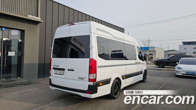 Hyundai Staria 2018 thumb 3