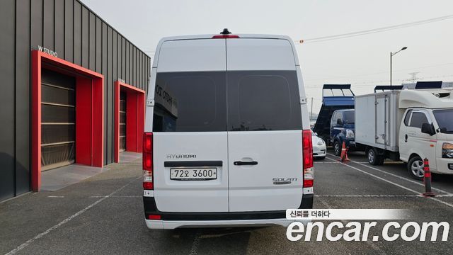 Hyundai Staria 2018 thumb 5