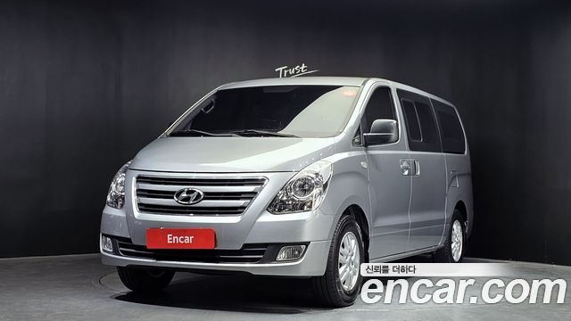 Hyundai Starex 2017 thumb 2
