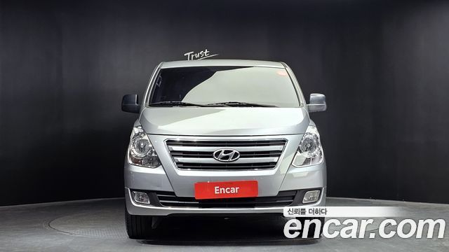 Hyundai Starex 2017 thumb 4