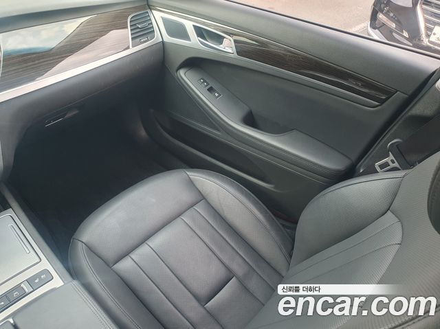 Genesis G80 2020 thumb 10