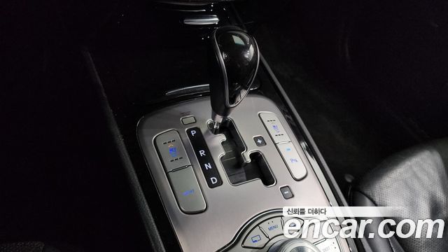 Hyundai Genesis 2012 thumb 10