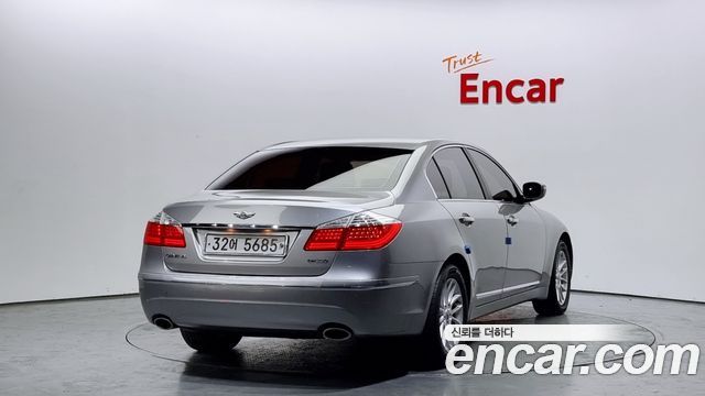 Hyundai Genesis 2009 thumb 3