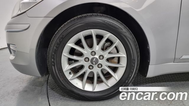 Hyundai Genesis 2009 thumb 6