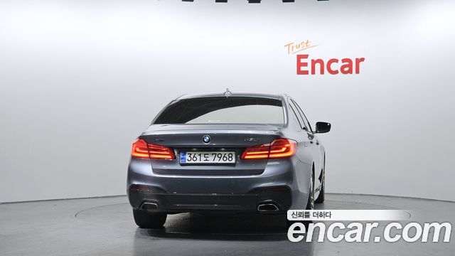 BMW 5 серии 2017 thumb 5