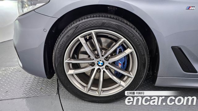 BMW 5 серии 2017 thumb 6