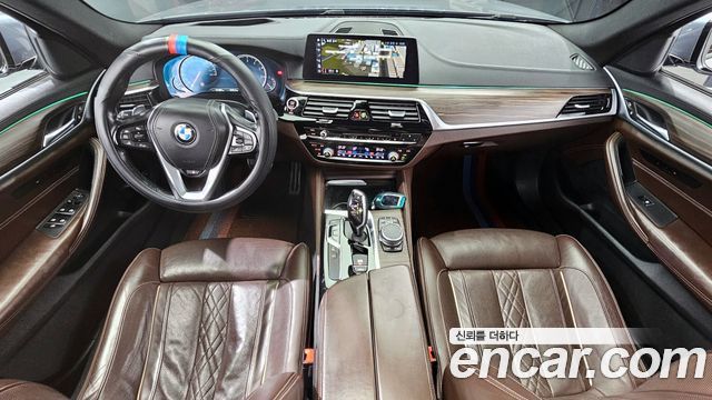BMW 5 серии 2017 thumb 7