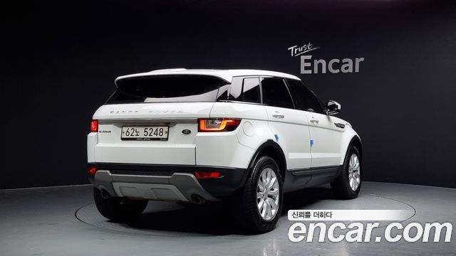 Land Rover Range Rover Evoque 2017 thumb 3