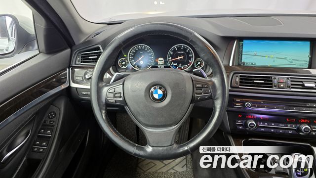 BMW 5 серии 2013 thumb 11