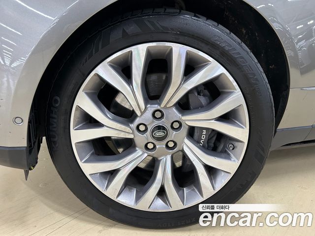 Land Rover Range Rover 2019 thumb 8