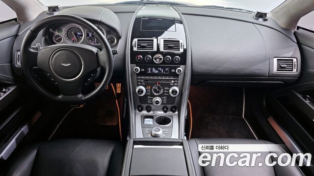 Aston Martin Rapide 2010 thumb 7