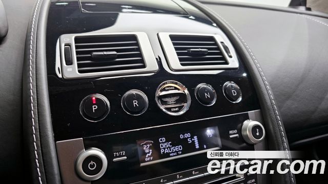 Aston Martin Rapide 2010 thumb 9