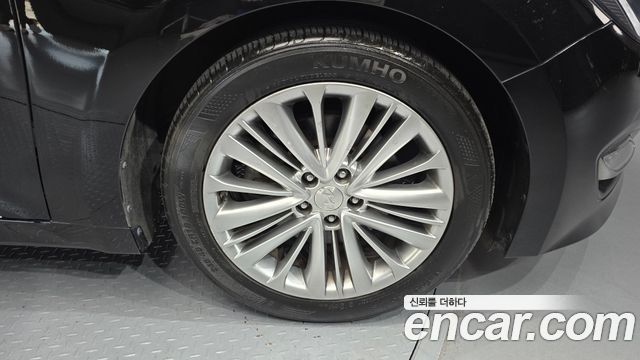 Hyundai Aslan 2015 thumb 6