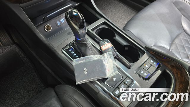Hyundai Aslan 2015 thumb 10