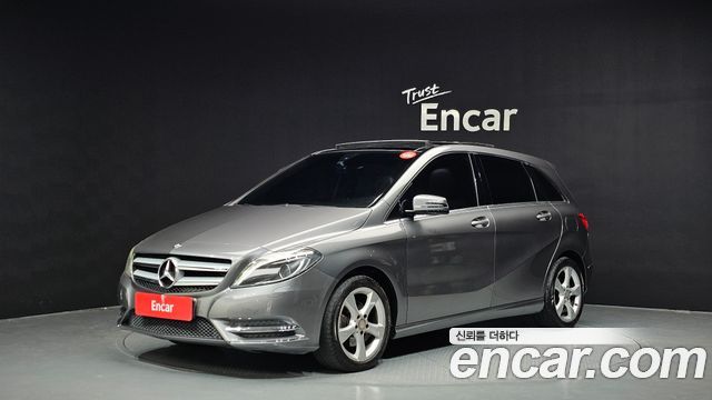 Mercedes-Benz B-Class 2013 thumb 2