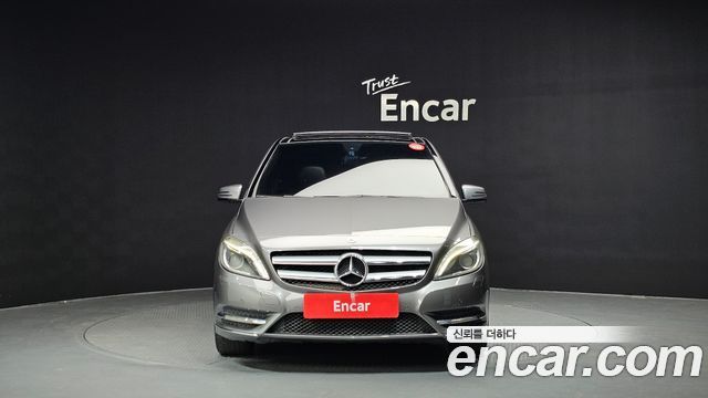 Mercedes-Benz B-Class 2013 thumb 4