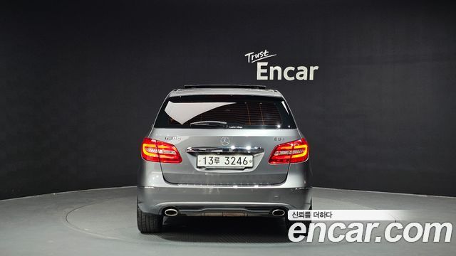 Mercedes-Benz B-Class 2013 thumb 5