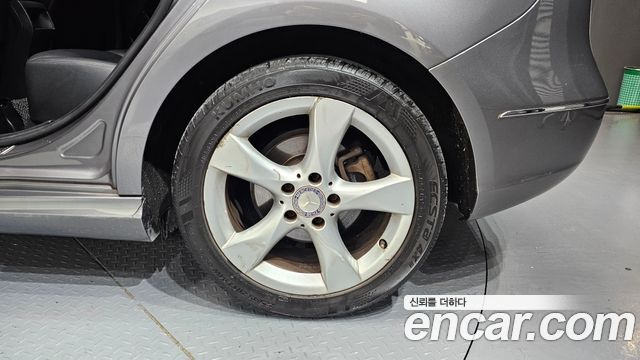 Mercedes-Benz B-Class 2013 thumb 6