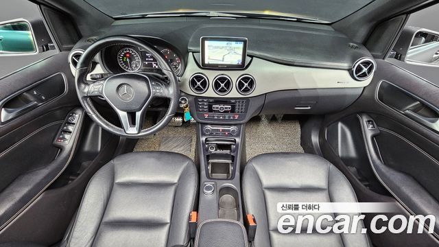Mercedes-Benz B-Class 2013 thumb 8