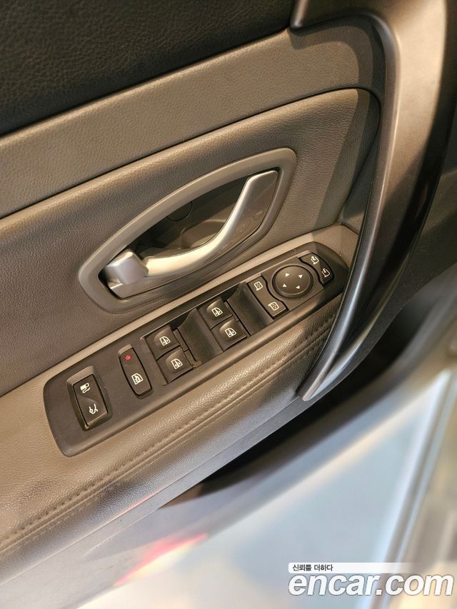 Renault Korea SM5 2010 thumb 12